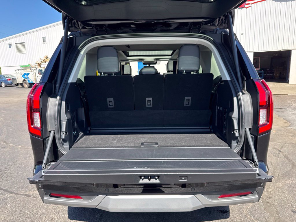 Certified 2025 Ford Expedition Platinum AWD/4WD image 57