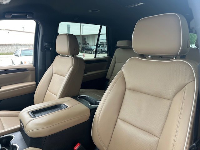 Used 2021 Chevrolet Tahoe Premier AWD/4WD image 14