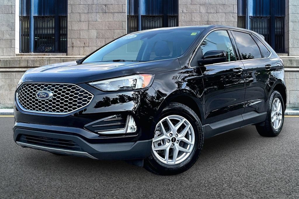 Certified 2023 Ford Edge SEL w/ Convenience Package AWD/4WD image 2