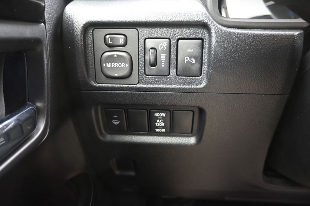Used 2019 Toyota 4Runner Limited RWD image 18