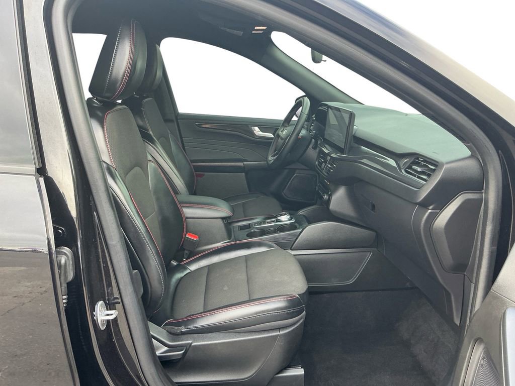 Certified 2023 Ford Escape ST-Line w/ Tech Pack #1 FWD image 22