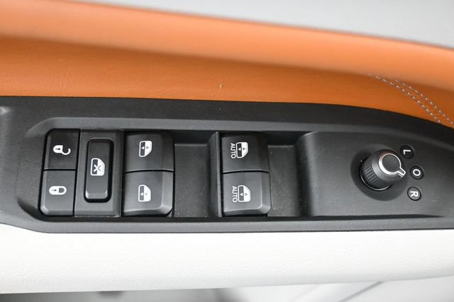 Used 2023 Jeep Compass Limited AWD/4WD image 14