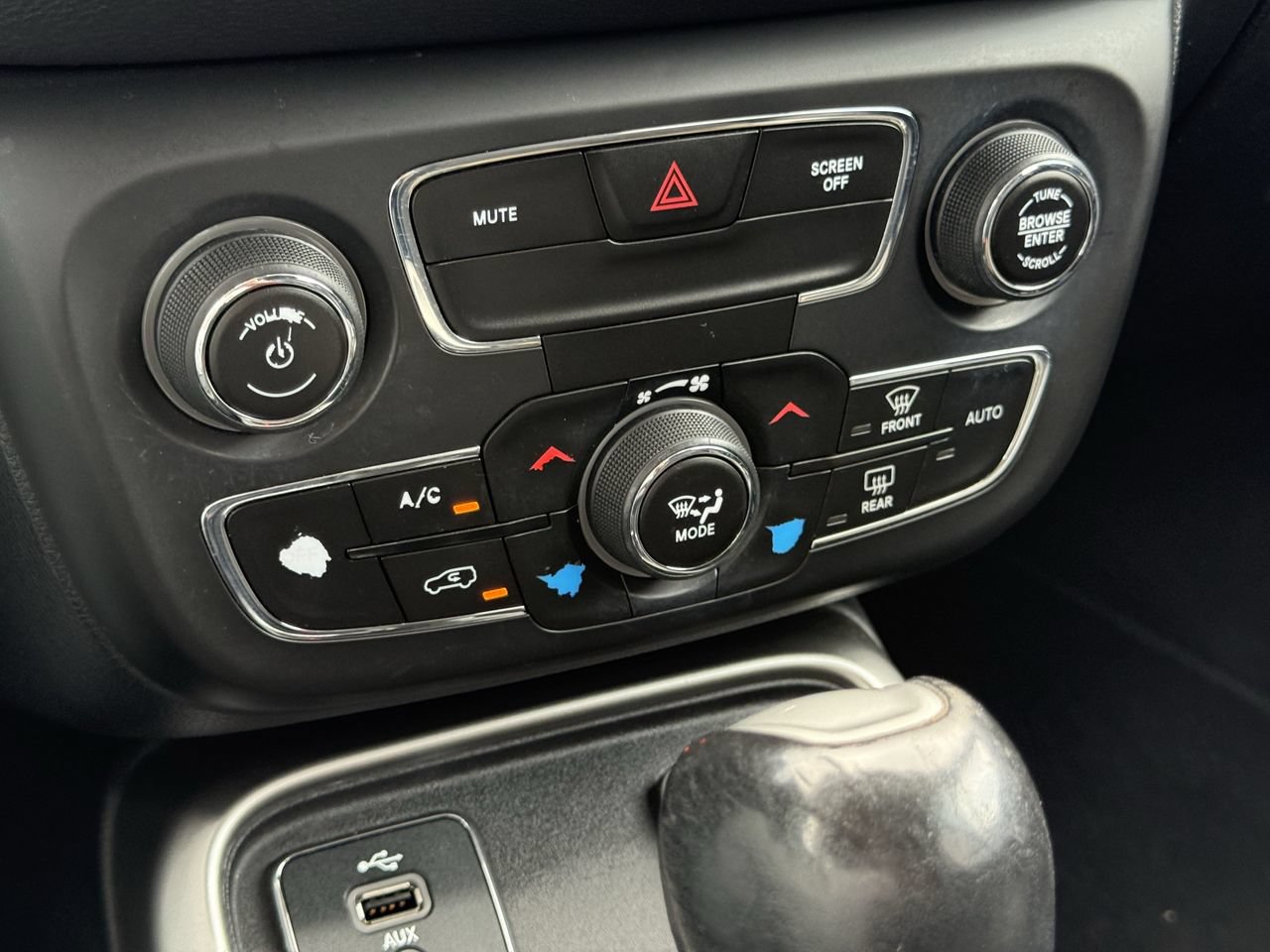 Used 2018 Jeep Compass Latitude w/ Popular Equipment Group FWD image 20