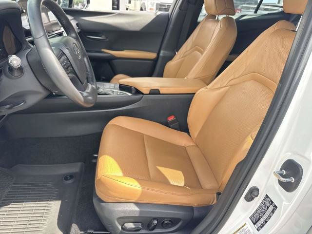 Used 2023 Lexus UX 250h FWD w/ Premium Package image 18