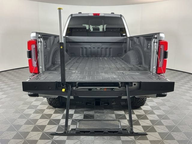Certified 2024 Ford F350 Platinum w/ Tremor Off-Road Package AWD/4WD image 8