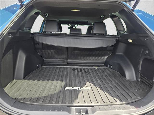 Used 2022 Toyota RAV4 XSE AWD/4WD image 6