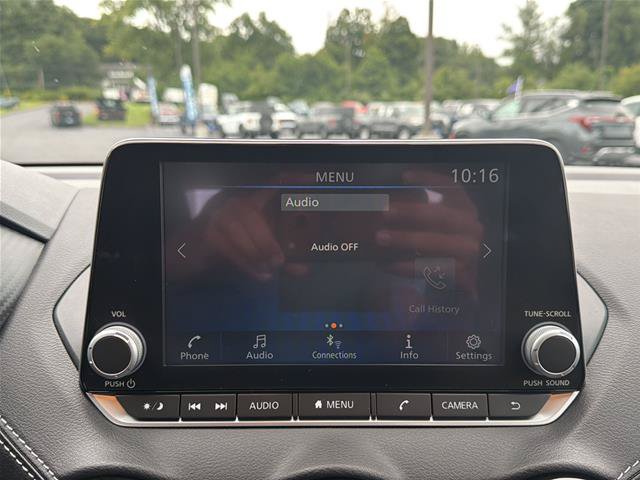 Used 2025 Nissan Sentra SV w/ Trunk Package FWD image 24