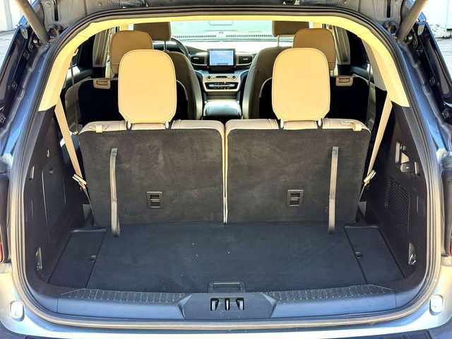 Certified 2021 Ford Explorer XLT w/ Equipment Group 202A image 7