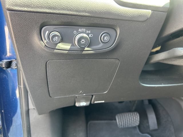 Used 2023 Buick Encore GX Preferred w/ Cold Weather Comfort Package AWD/4WD image 17