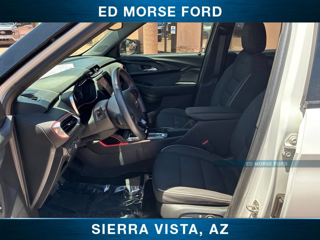 Used 2023 Chevrolet TrailBlazer RS w/ Sun and Liftgate Package FWD image 22