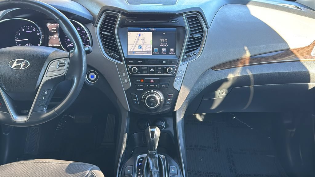 Used 2017 Hyundai Santa Fe Sport FWD image 9