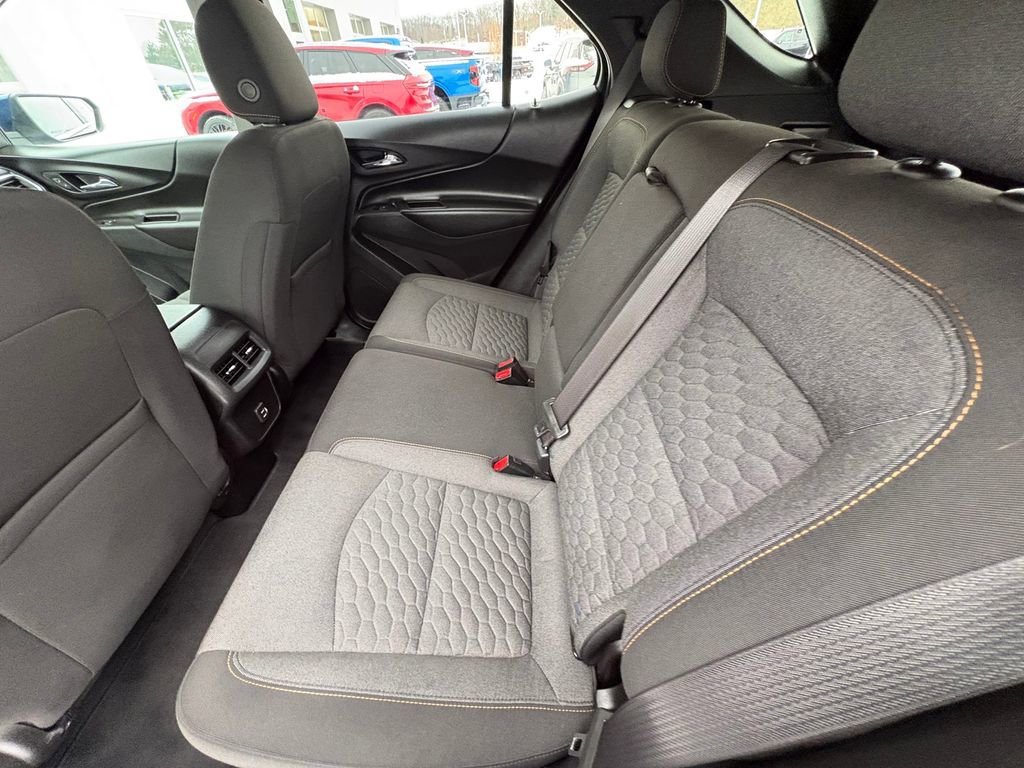Used 2021 Chevrolet Equinox LT image 25
