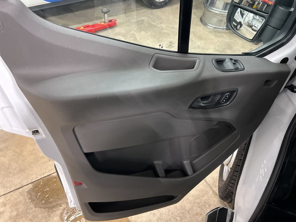Certified 2024 Ford Transit 250 Low Roof AWD w/ Exterior Upgrade Package image 13