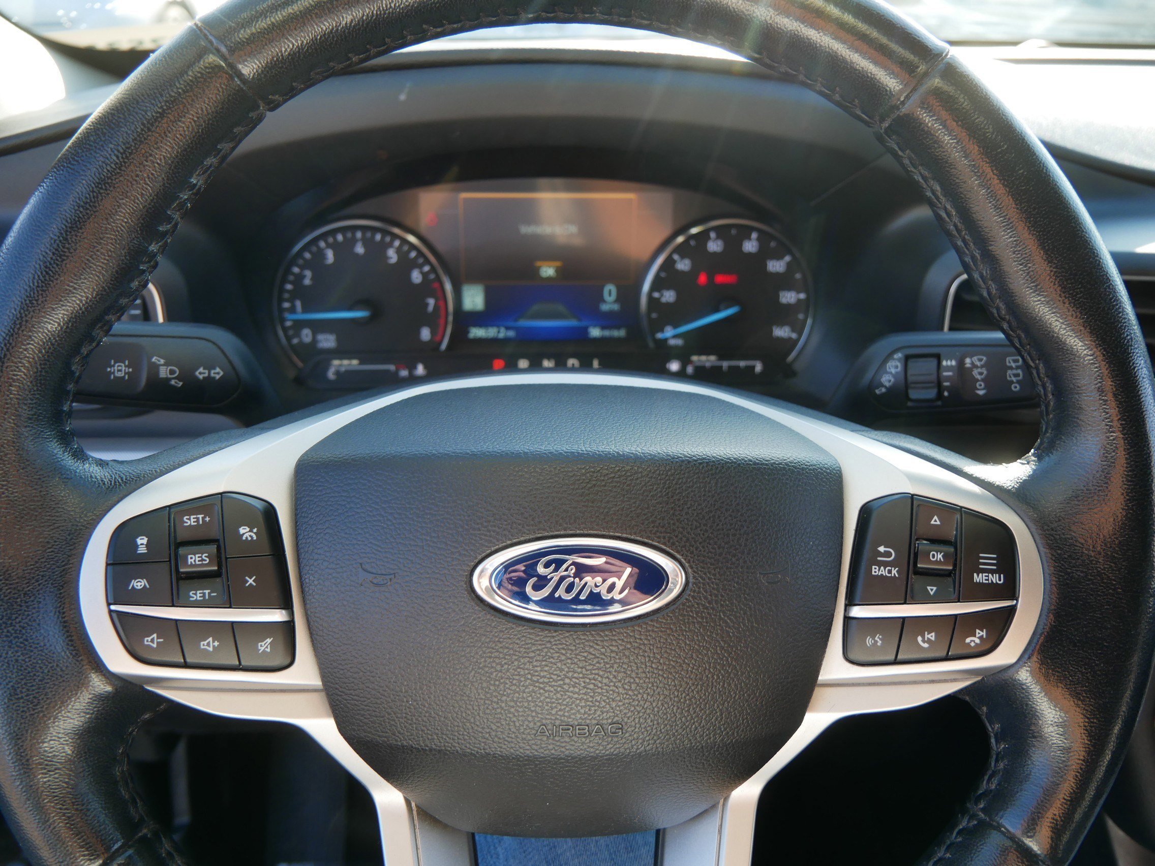 Certified 2022 Ford Explorer XLT w/ Equipment Group 202A image 25