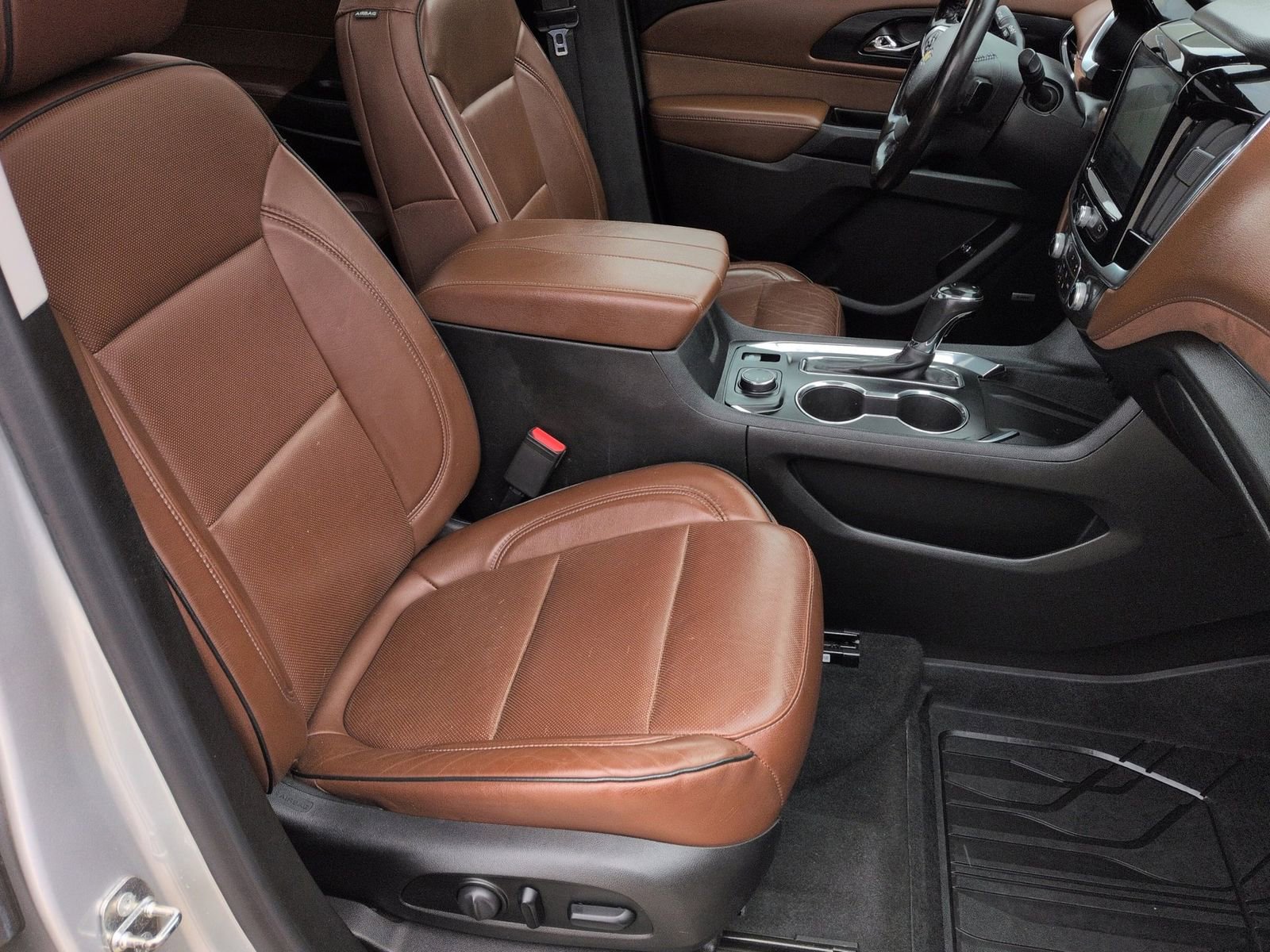Used 2018 Chevrolet Traverse High Country w/ LPO, Floor Liner Package AWD/4WD image 26