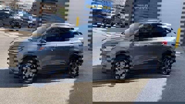 Certified 2025 Ford Escape ST-Line w/ Cold Weather Package FWD image 6