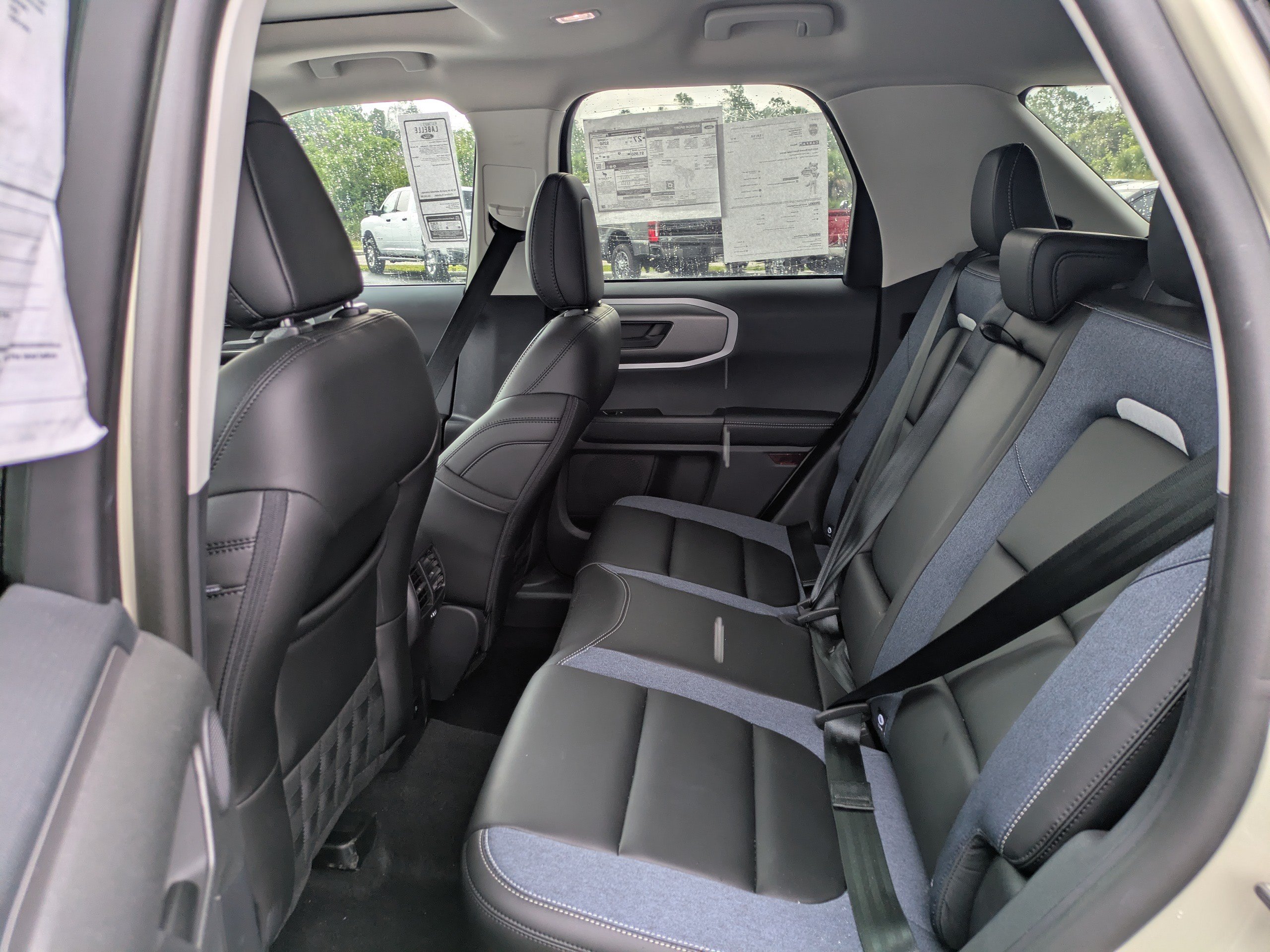 Certified 2025 Ford Bronco Sport Outer Banks w/ Outer Banks Tech Package+ AWD/4WD image 13