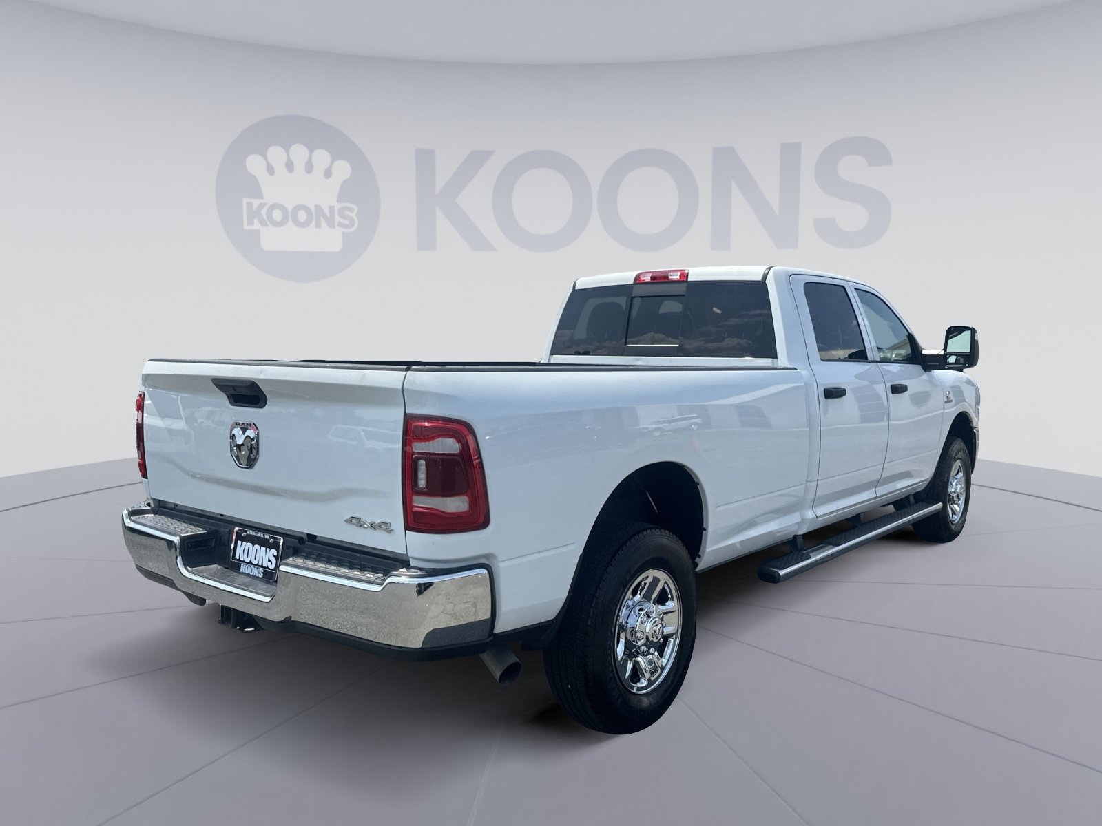 Used 2024 RAM 2500 Tradesman w/ Chrome Appearance Group AWD/4WD image 16