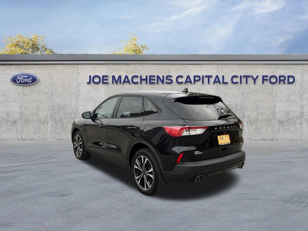 Certified 2022 Ford Escape SE w/ SE Sport Appearance Package image 6