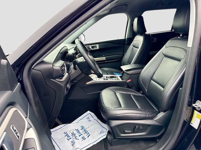 Certified 2023 Ford Explorer XLT w/ Equipment Group 202A AWD/4WD image 28
