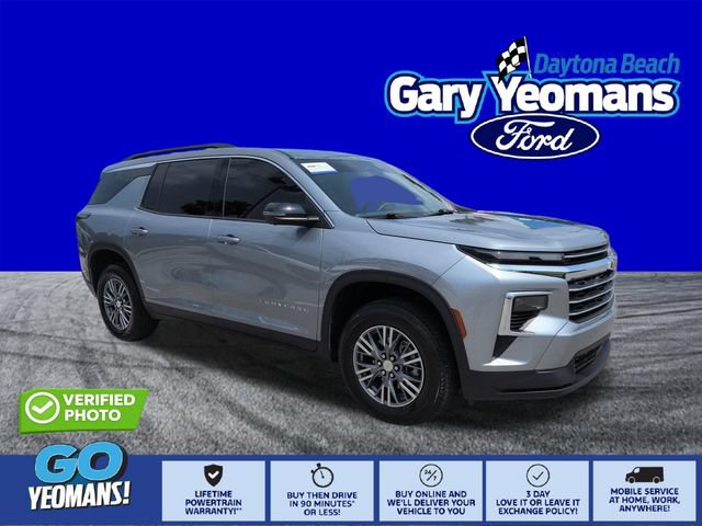 Used 2024 Chevrolet Traverse LT