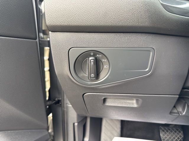 Used 2023 Volkswagen Tiguan S image 31