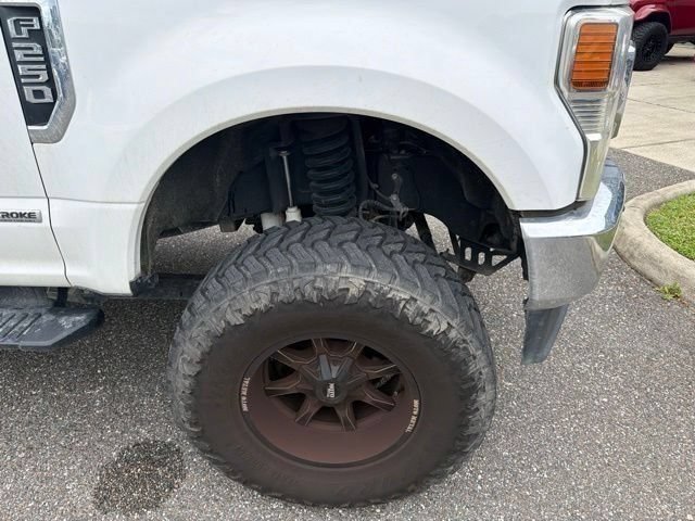 Certified 2020 Ford F250 XLT w/ FX4 Off-Road Package AWD/4WD image 2
