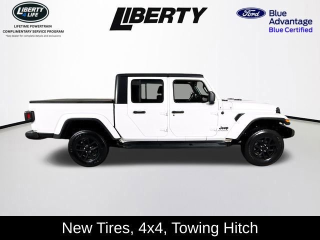 Used 2022 Jeep Gladiator Sport image 2