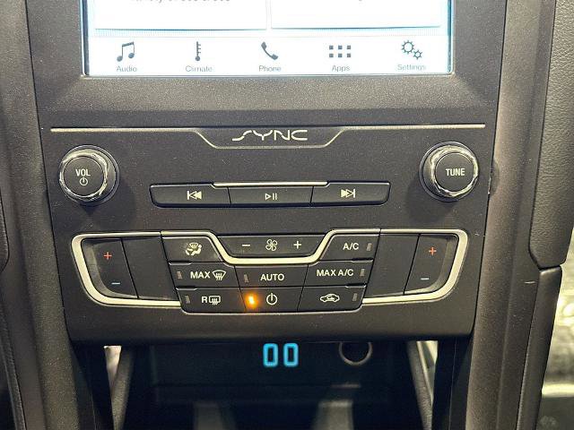 Certified 2019 Ford Fusion SE w/ Equipment Group 151A image 13