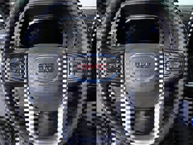 Used 2024 GMC Yukon XL SLT w/ SLT Premium Package image 25