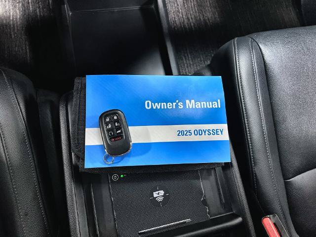 Used 2025 Honda Odyssey EX-L image 10