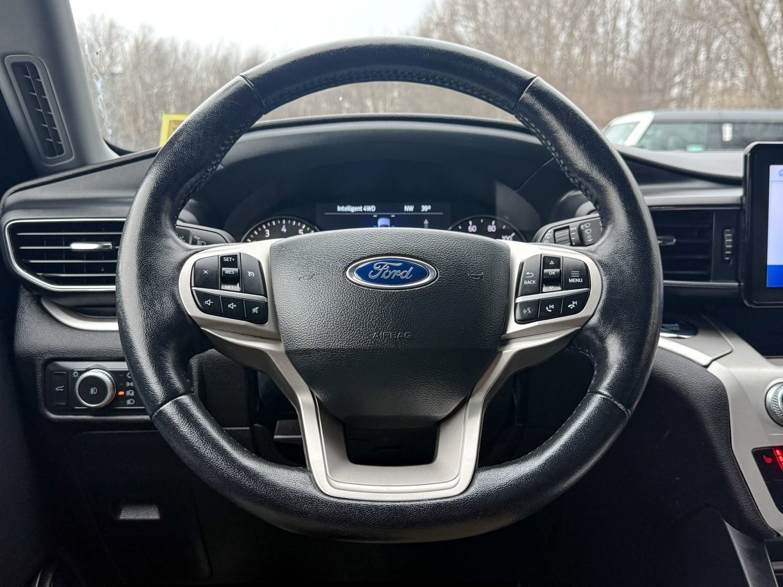 Certified 2022 Ford Explorer XLT w/ Equipment Group 202A image 40