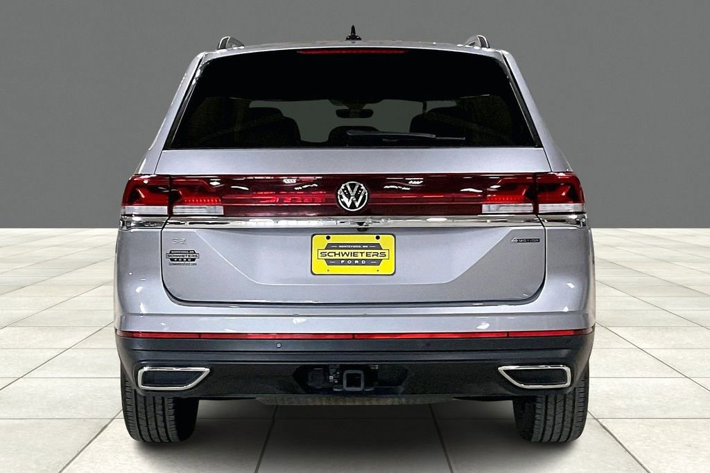 Used 2025 Volkswagen Atlas SE image 3