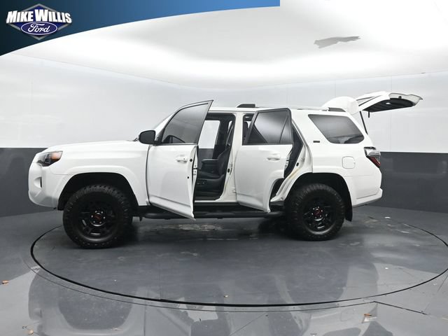 Used 2023 Toyota 4Runner SR5 Premium w/ Moonroof Package RWD image 18
