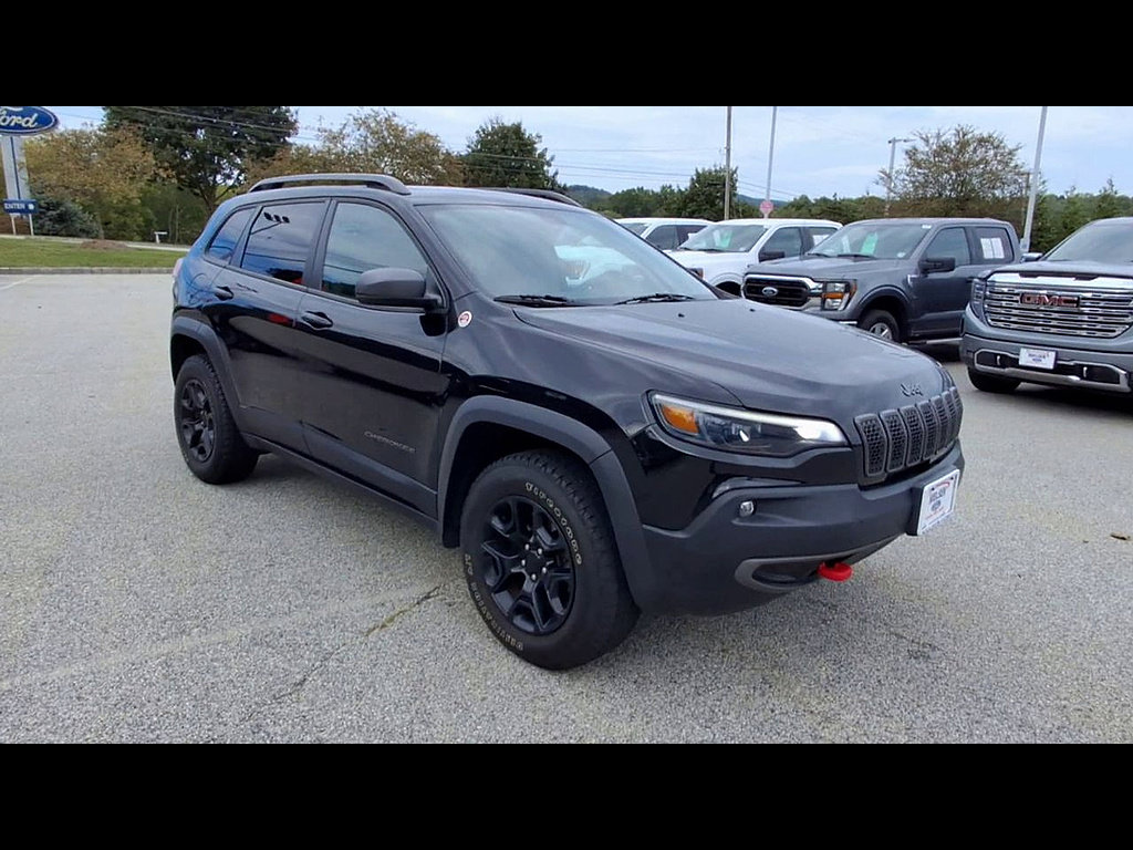Used 2020 Jeep Cherokee Trailhawk AWD/4WD image 2