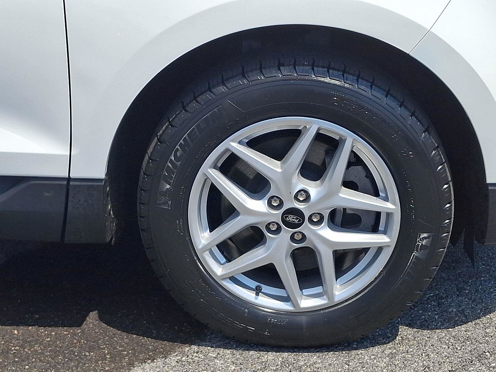 Certified 2023 Ford Edge SEL w/ Convenience Package AWD/4WD image 8