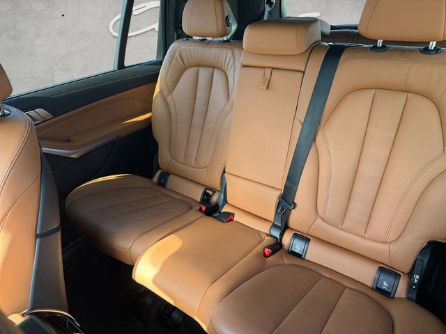 Used 2022 BMW X7 xDrive40i w/ M Sport Package image 22