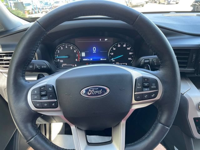 Certified 2020 Ford Explorer XLT w/ Equipment Group 202A AWD/4WD image 19