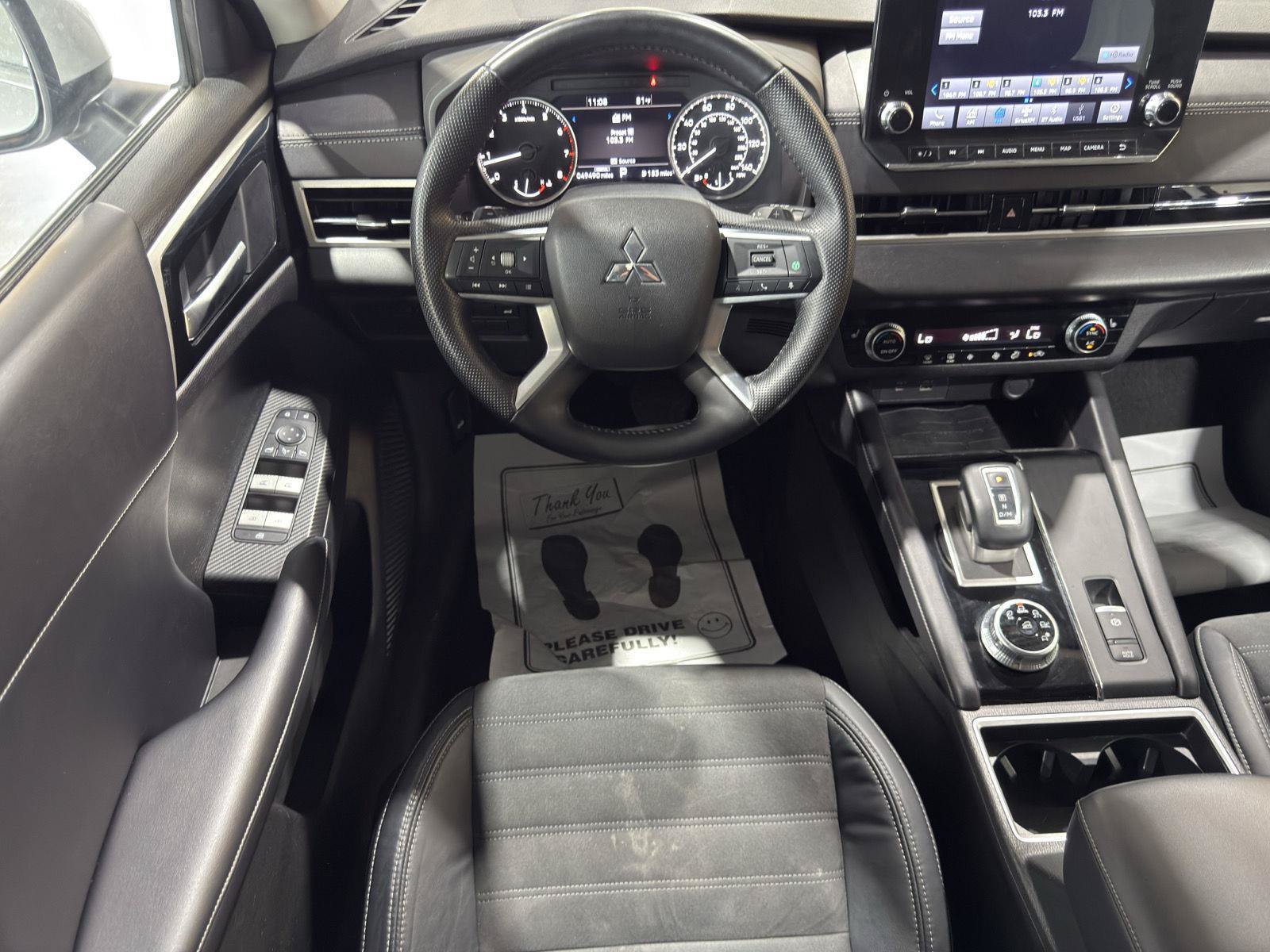 Used 2023 Mitsubishi Outlander SE FWD image 17