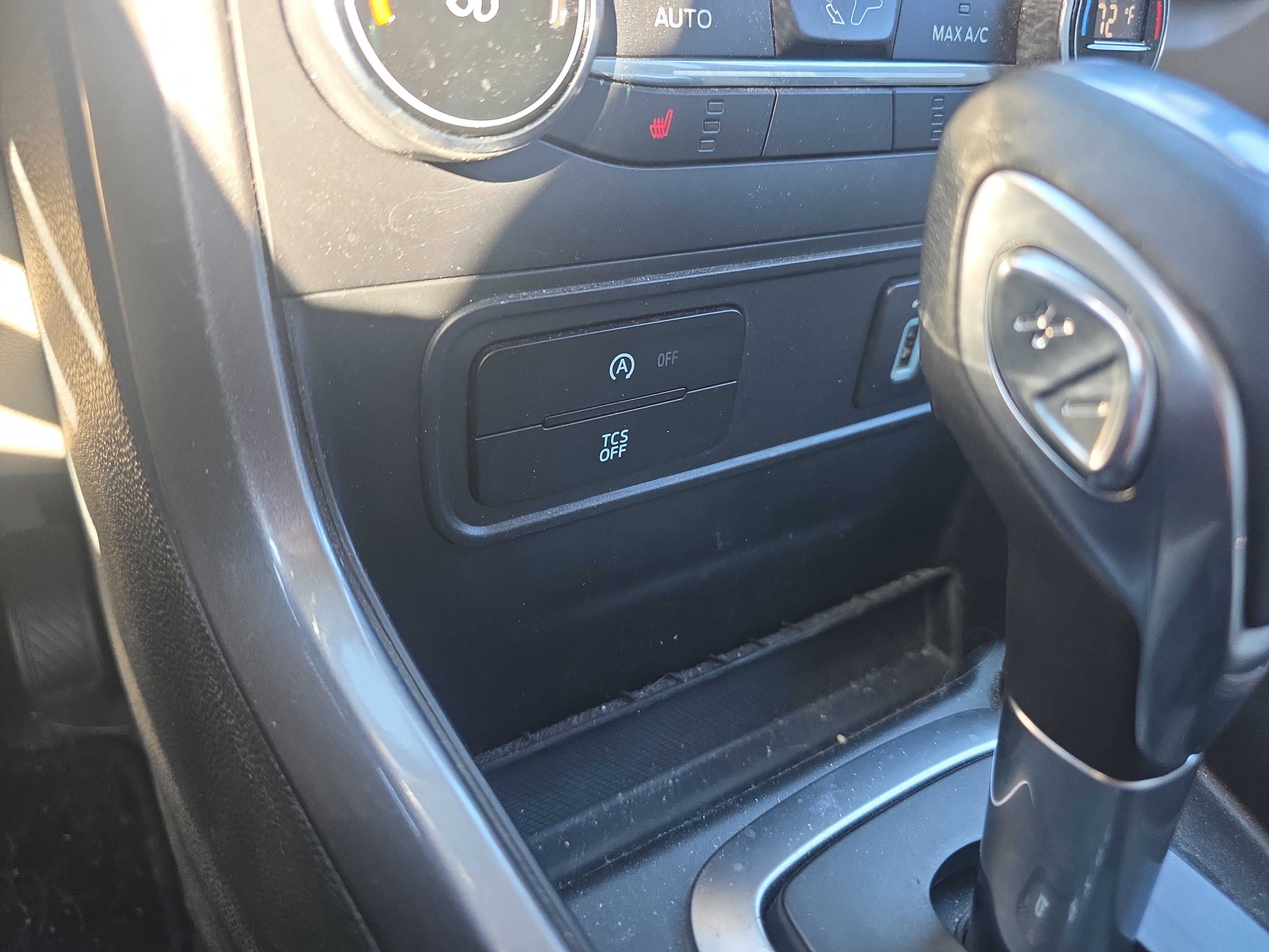 Certified 2019 Ford EcoSport SE image 41