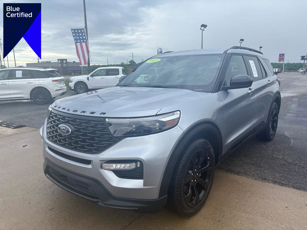 Certified 2023 Ford Explorer ST-Line w/ Class IV Trailer Tow Package image 1