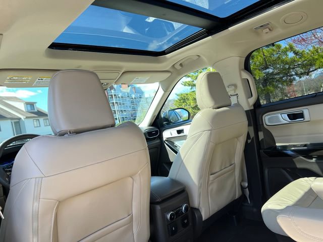 Certified 2023 Ford Explorer Platinum w/ Technology Package image 34