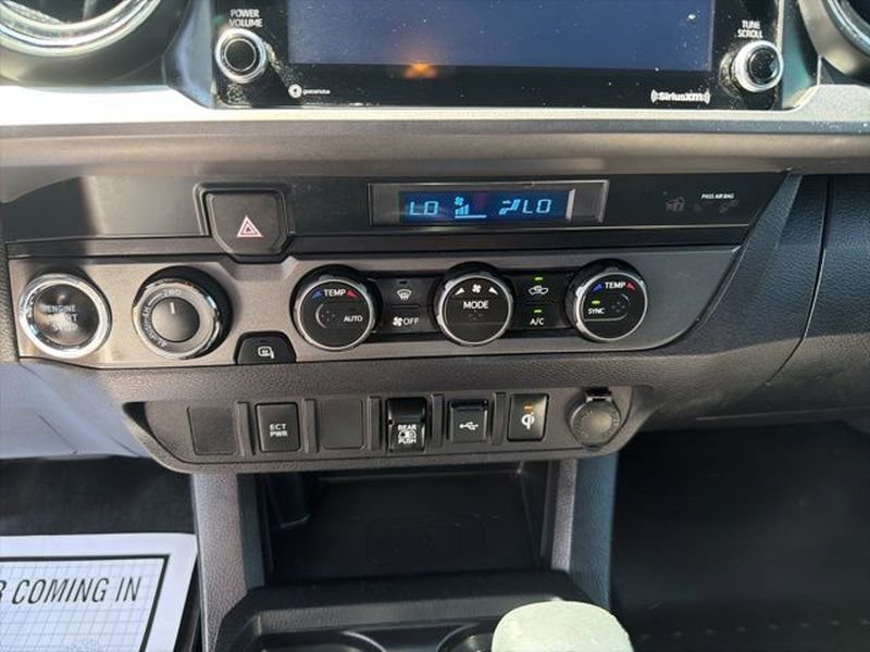 Used 2021 Toyota Tacoma TRD Off-Road AWD/4WD image 8