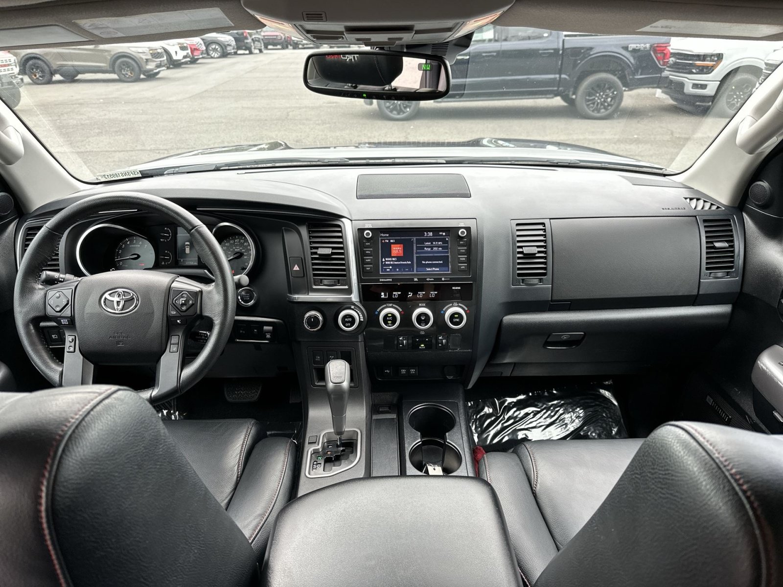 Used 2022 Toyota Sequoia TRD Pro AWD/4WD image 24