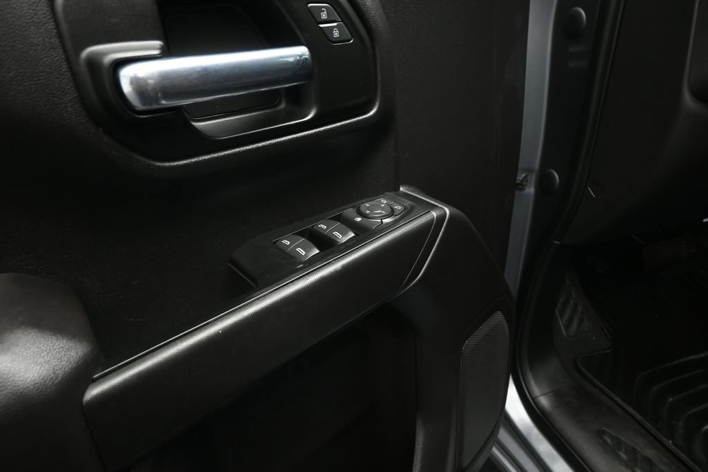 Used 2022 Chevrolet Silverado 1500 Custom Trail Boss AWD/4WD image 8
