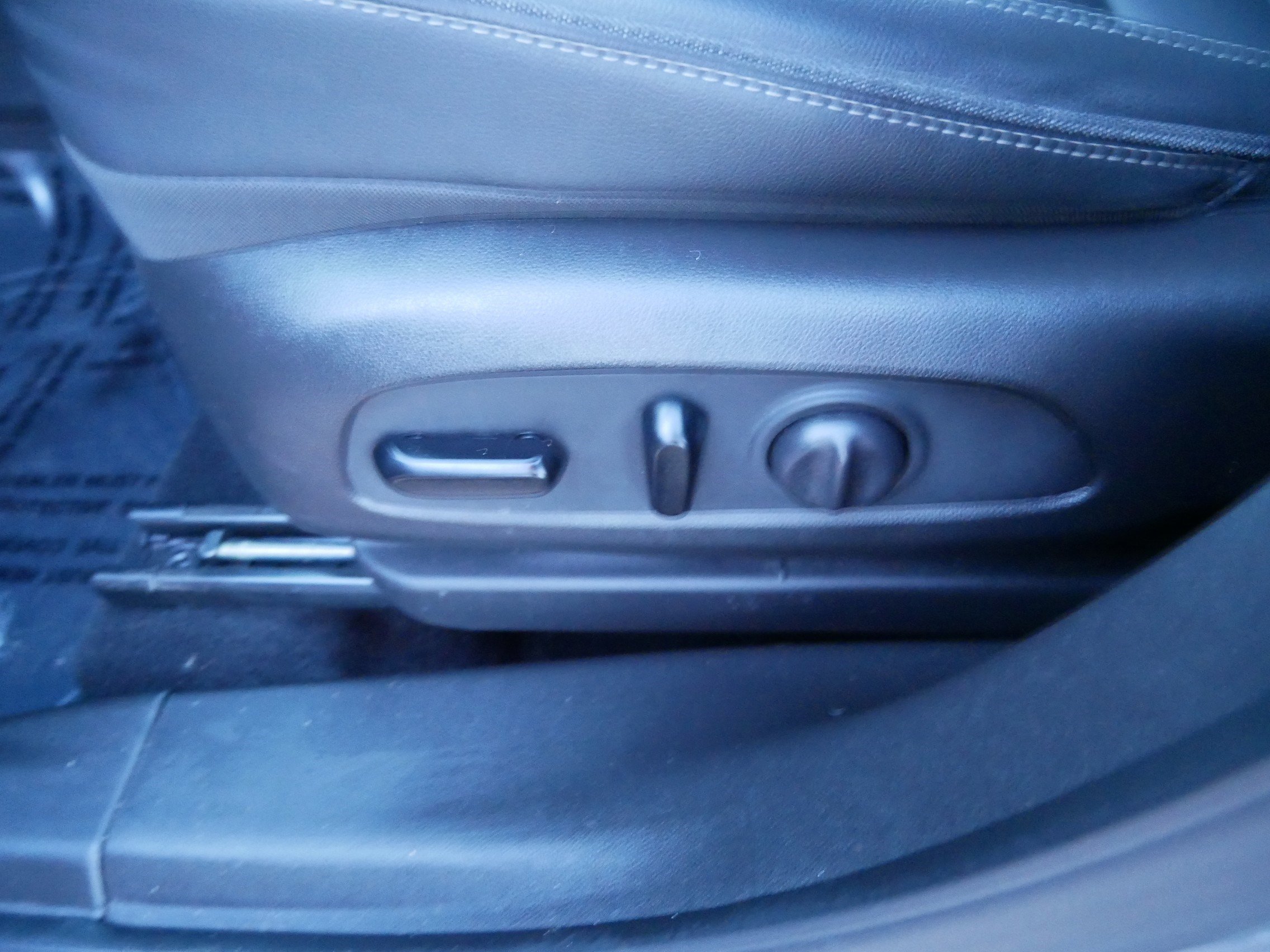 Used 2021 Chevrolet TrailBlazer ACTIV w/ Convenience Package image 19