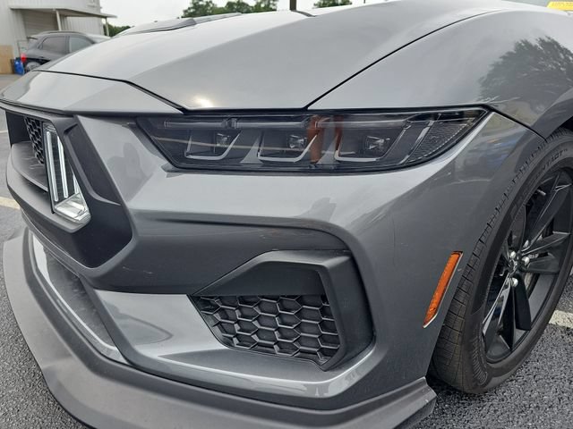 Certified 2025 Ford Mustang GT RWD image 33