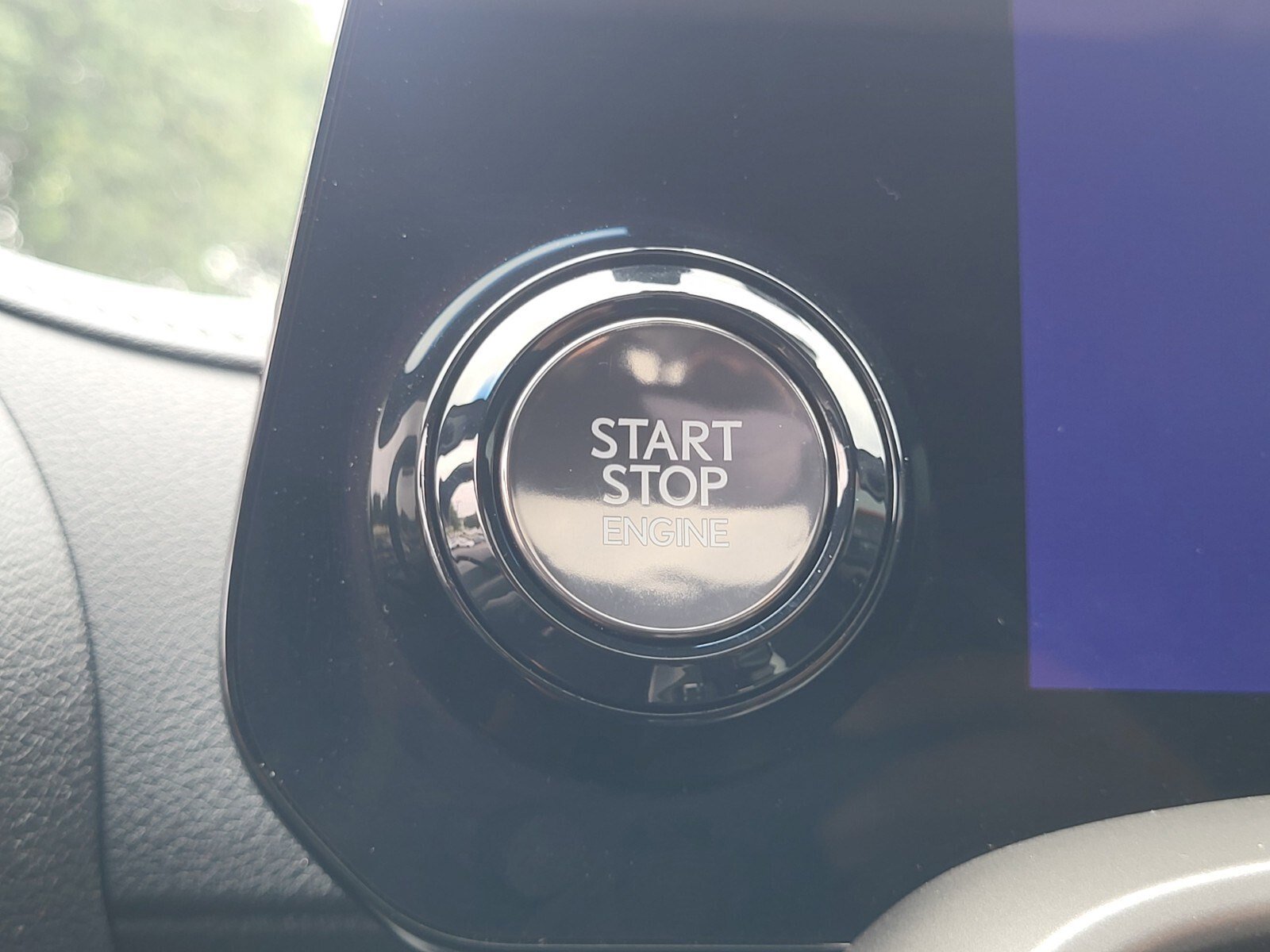 Used 2023 Lexus LX 600 F Sport w/ Accessory Package (Z1) AWD/4WD image 26