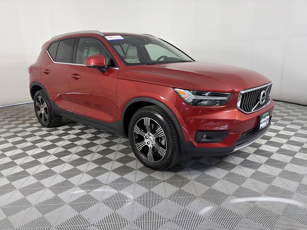 Used 2022 Volvo XC40 T5 Inscription