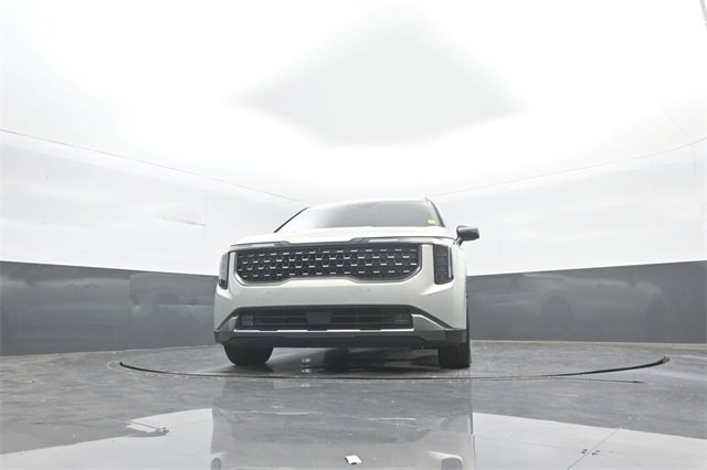 Used 2025 Kia Carnival SX Prestige image 25